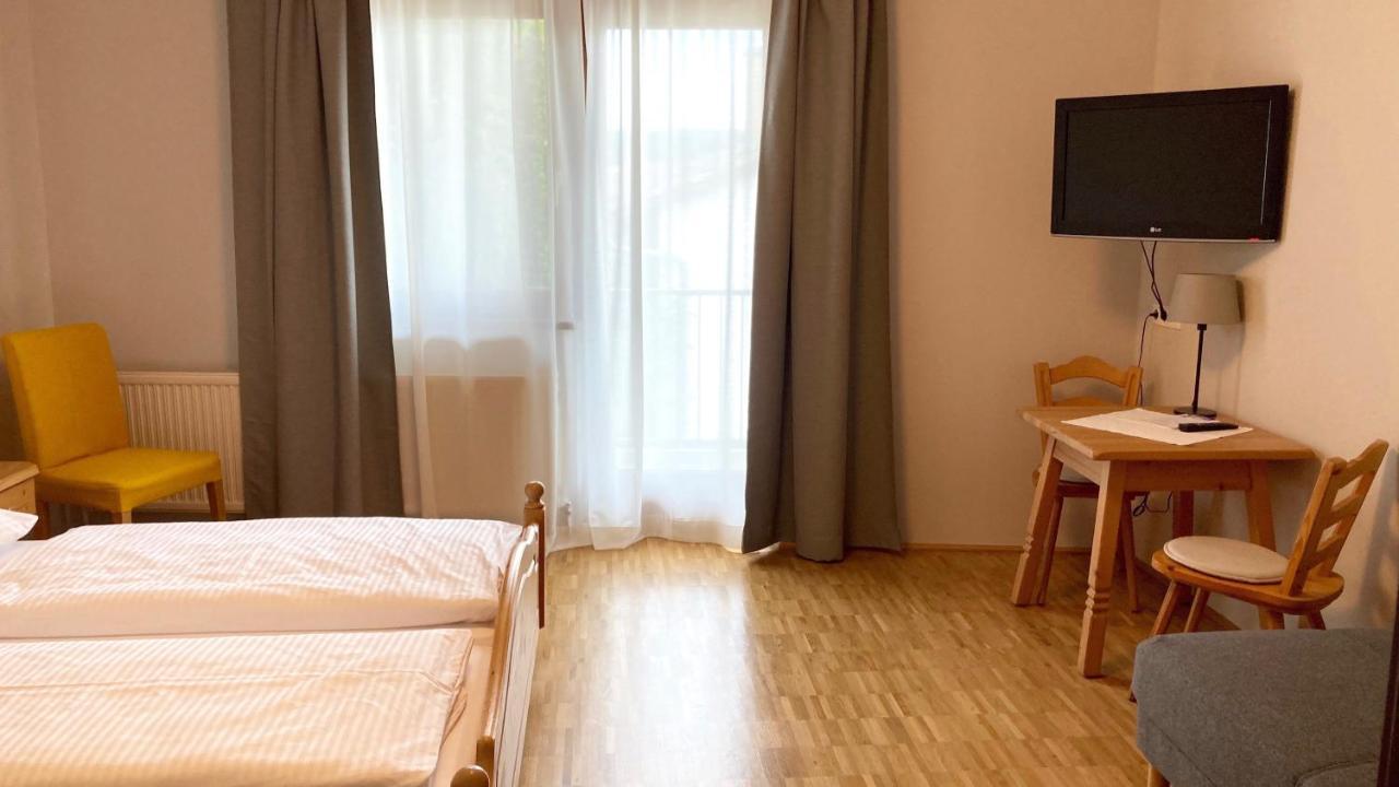 Zoechbauer Gaestehaus - Hotel Garni Kapelln Ngoại thất bức ảnh