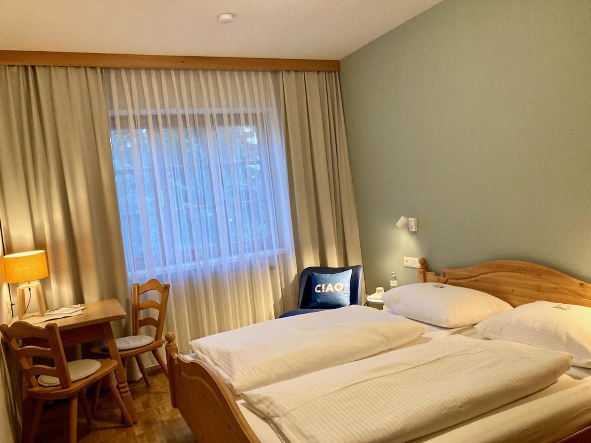 Zoechbauer Gaestehaus - Hotel Garni Kapelln Ngoại thất bức ảnh