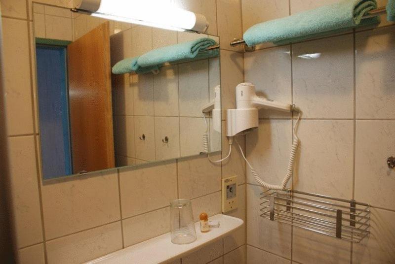 Zoechbauer Gaestehaus - Hotel Garni Kapelln Ngoại thất bức ảnh