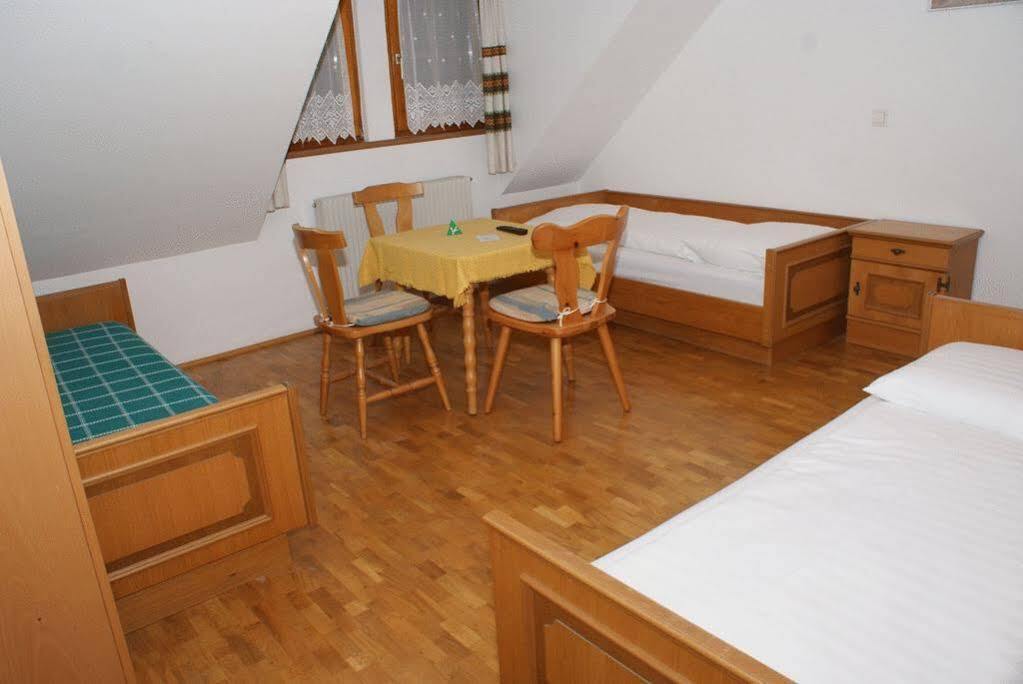 Zoechbauer Gaestehaus - Hotel Garni Kapelln Ngoại thất bức ảnh